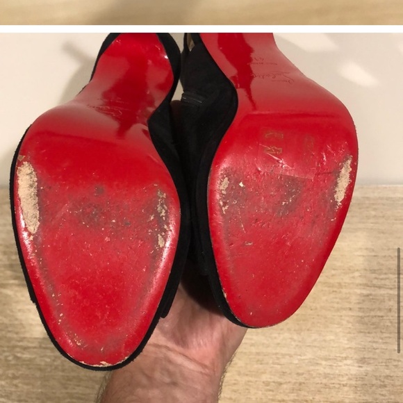 Christian Louboutin size 41. Comes with dust bags and box. - Picture 4 of 10